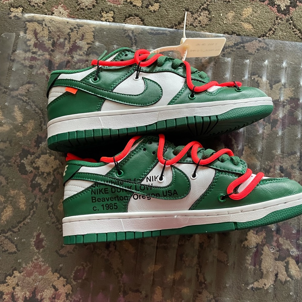 Nike dunk low off-white pine green